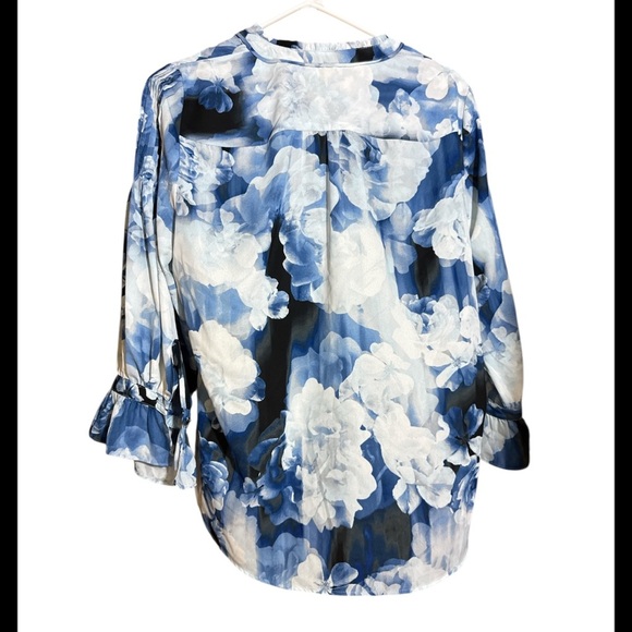 Karl Lagerfeild Floral Blue and White Women's Top Size Large - Picture 3 of 8